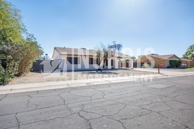 1760 N Kadota Ave in Casa Grande, AZ - Building Photo - Building Photo