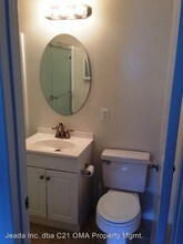 249 Avenida Montalvo in San Clemente, CA - Foto de edificio - Building Photo