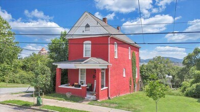 302 Patton Ave NW in Roanoke, VA - Building Photo - Building Photo