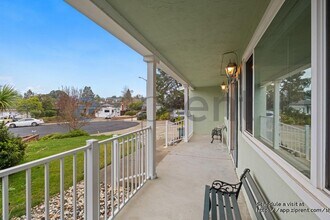 60 Deerhaven Pl in Pleasant Hill, CA - Building Photo - Building Photo
