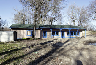 Glenns Country Store in Millington, TN - Building Photo - Building Photo