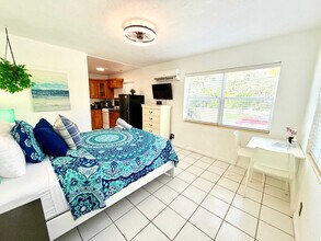 322 Oregon St, Unit FL1-ID1034661P in Hollywood, FL - Building Photo - Building Photo