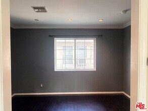 2317 S Harcourt Ave in Los Angeles, CA - Building Photo - Building Photo