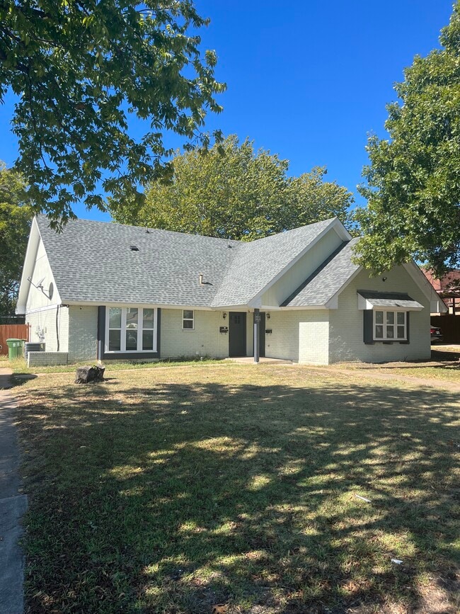 404 Carter Dr in Arlington, TX - Building Photo - Building Photo