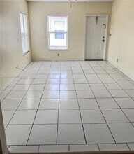 2733 NW 13th Ct in Fort Lauderdale, FL - Building Photo - Building Photo