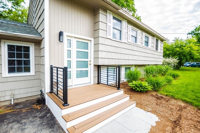9 Partridge Rd in Concord, NH - Building Photo - Building Photo