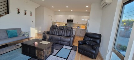 4126 36th Ave SW in Seattle, WA - Building Photo - Building Photo