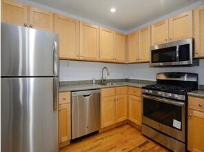 1034 Clinton St in Hoboken, NJ - Building Photo - Building Photo