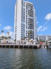 300 Three Islands Boulevard in Hallandale Beach, FL - Building Photo - Building Photo
