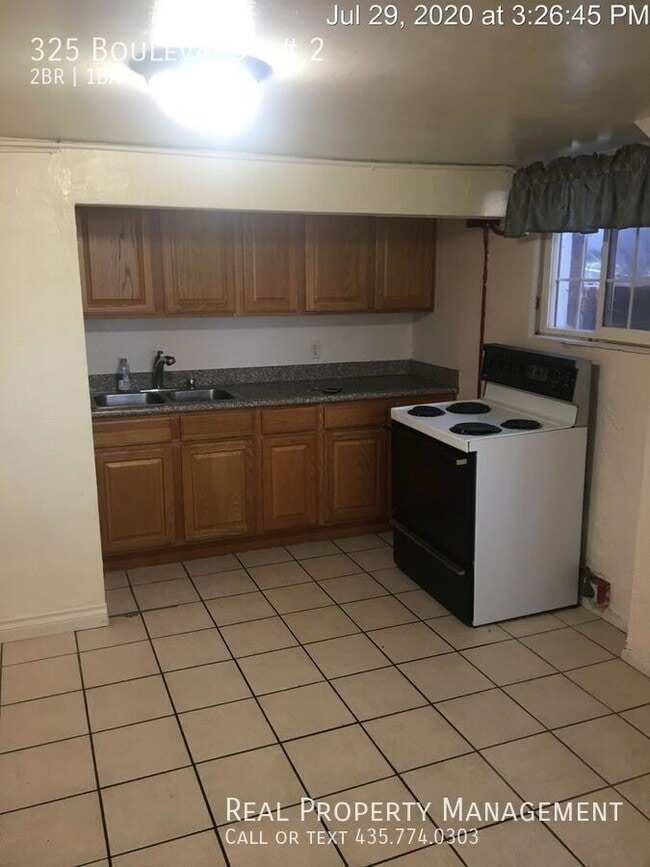325 Boulevard in Logan, UT - Building Photo - Building Photo