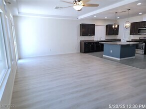 9773 Lone Canary Ct in Las Vegas, NV - Building Photo - Building Photo