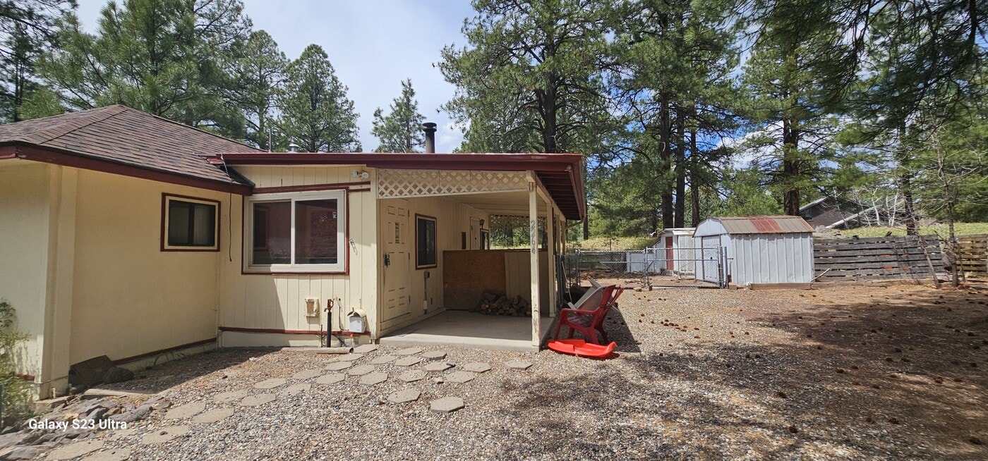 2264 Lohali Trail in Flagstaff, AZ - Building Photo