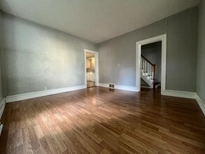 415 E Broadway St in Mishawaka, IN - Building Photo - Building Photo