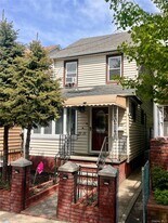 80-23 159th St in Queens, NY - Building Photo