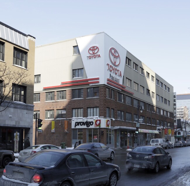 1953 Sainte-Catherine O in Montréal, QC - Building Photo - Building Photo