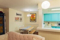 357 N Post Oak Ln photo'