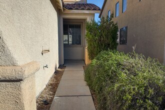 9222 Cazador St in Las Vegas, NV - Building Photo - Building Photo