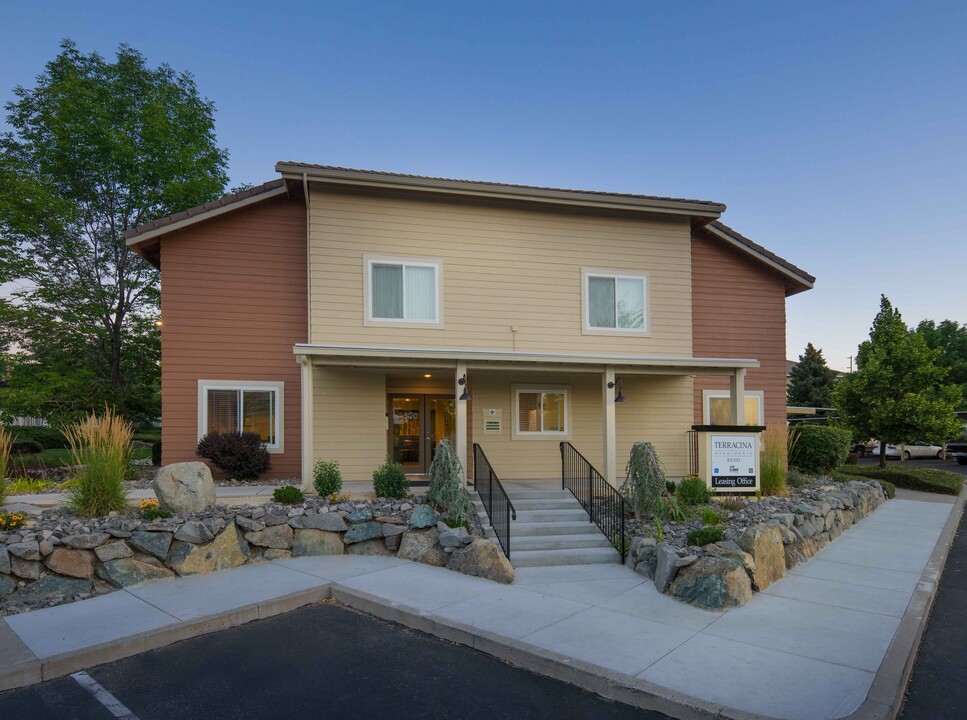 Terracina Reno Apartments in Reno, NV - Building Photo