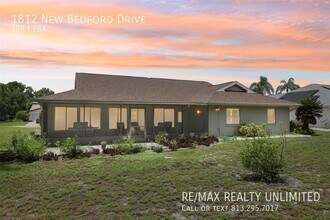 1812 New Bedford Dr in Sun City Center, FL - Building Photo - Building Photo