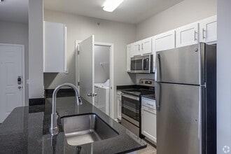 Reserve At Steele Crossing in Fayetteville, AR - Building Photo - Building Photo