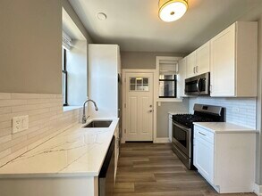 3946.5 N Janssen Ave in Chicago, IL - Building Photo - Building Photo