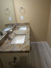 2450 Forest Trail in East Point, GA - Foto de edificio - Building Photo