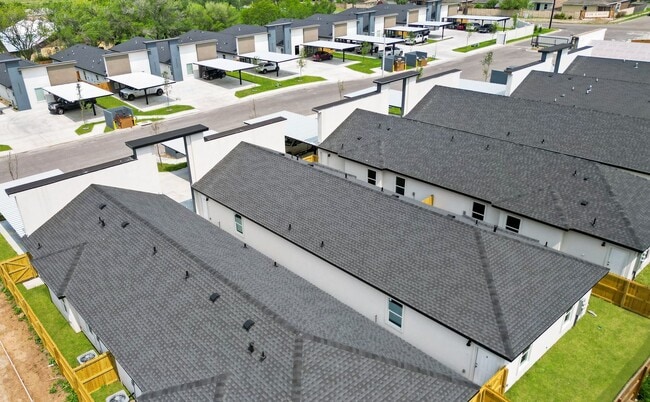 2812 Links Dr in Edinburg, TX - Building Photo - Building Photo