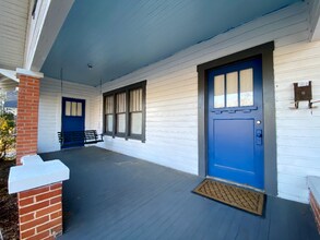 1002 S First St in Lufkin, TX - Building Photo - Building Photo