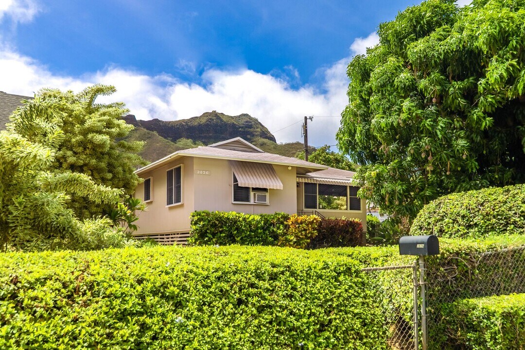 3836 Leahi Ave in Honolulu, HI - Building Photo
