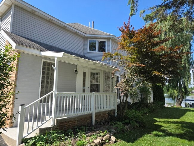 1664 S Newman Rd in Lake Orion, MI - Building Photo - Building Photo