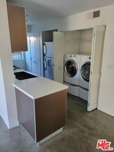5806 Waring Ave in Los Angeles, CA - Building Photo - Building Photo