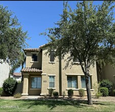 3512 S Falcon Dr in Gilbert, AZ - Building Photo - Building Photo