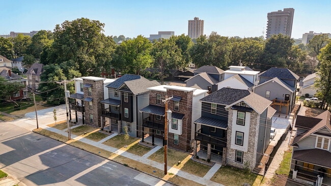 319 S Florence Ave, Unit A