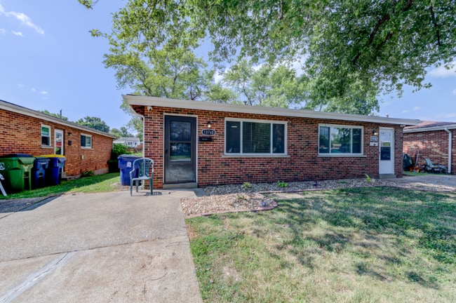 property at 10760 Tropic Dr