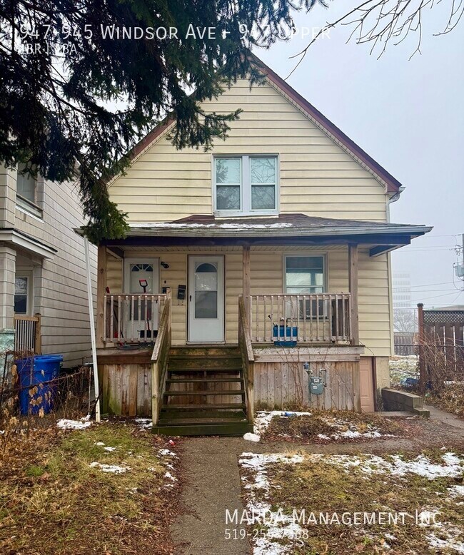 945 Windsor Ave in Windsor, ON - Building Photo - Building Photo