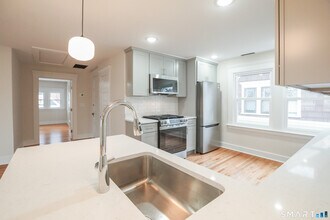 56 Pendleton St in New Haven, CT - Building Photo - Building Photo