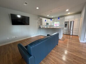 5014 Evans Ave in Austin, TX - Building Photo - Building Photo