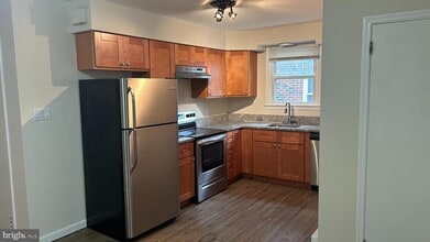 1022 Fox Chase Rd in Jenkintown, PA - Building Photo - Building Photo