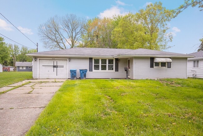 property at 3818 S Hogan Dr
