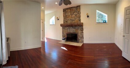 300 Croton Falls Rd in Mahopac, NY - Foto de edificio - Building Photo