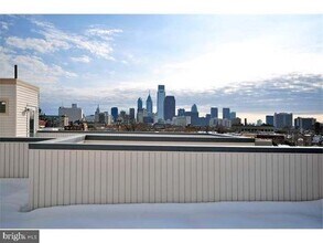 904 N 16th St in Philadelphia, PA - Building Photo - Building Photo