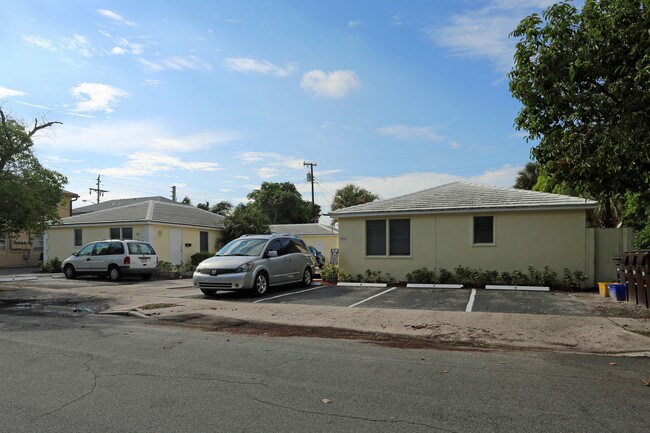 310-312 Walton Blvd in West Palm Beach, FL - Building Photo - Building Photo