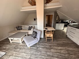 18 Alpine Ct in Sunapee, NH - Building Photo