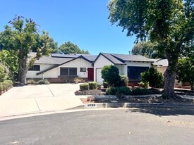 8834 Collett Ave in North Hills, CA - Building Photo