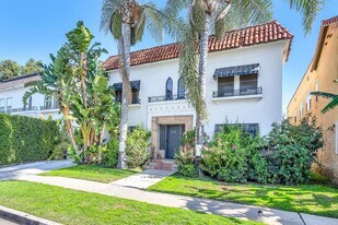 458 N Ogden Dr in Los Angeles, CA - Building Photo