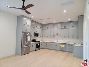 1430 N Brighton St in Burbank, CA - Building Photo - Building Photo