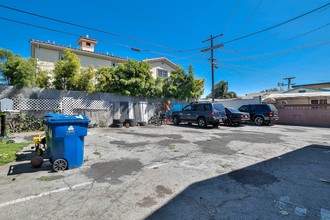 2908 Alsace Ave in Los Angeles, CA - Building Photo - Building Photo