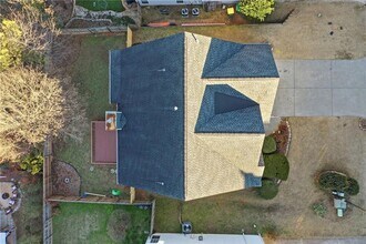 205 Towne Ridge Dr in Woodstock, GA - Building Photo - Building Photo