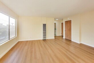 295 Buchanan St in San Francisco, CA - Building Photo - Building Photo