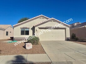 2204 W Silver River Way in Tucson, AZ - Building Photo